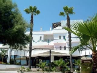 Hyencos Hotel Callyon توري سان جيوفاني أوغينتو المظهر الخارجي الصورة