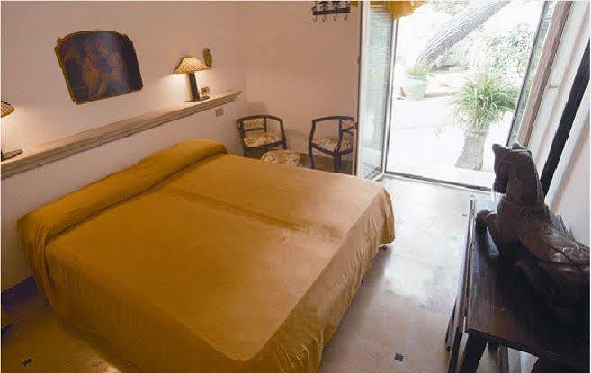 Hyencos Hotel Callyon توري سان جيوفاني أوغينتو المظهر الخارجي الصورة